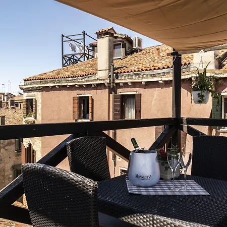 Appartamento Al Campanile View And Terrace By Wonderful Italy *