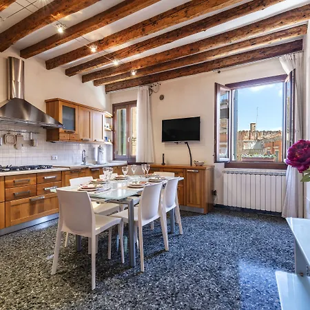 Al Campanile View And Terrace By Wonderful Italy