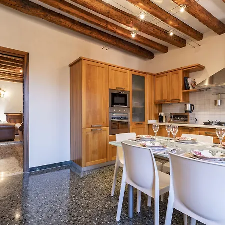 Al Campanile View And Terrace By Wonderful Italy Daire *